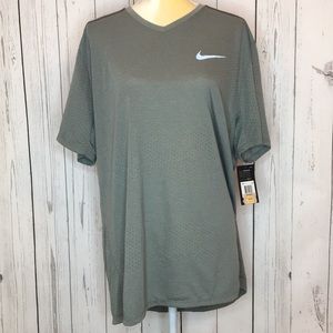 Nike NWT men’s t-shirt